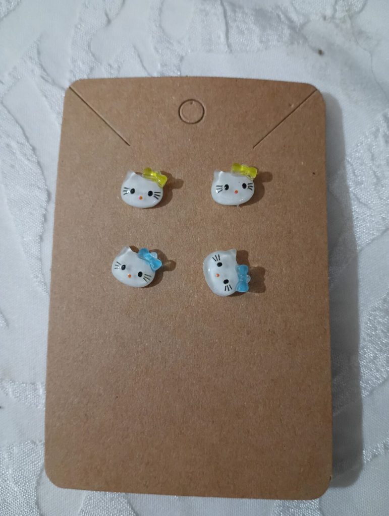 Hello Kitty Face Earrings